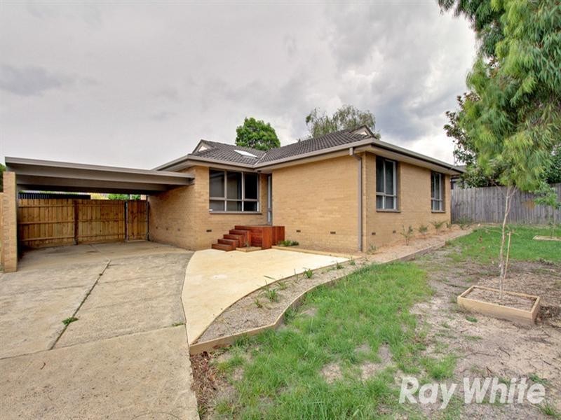 19 Lloyd Street, Knoxfield VIC 3180