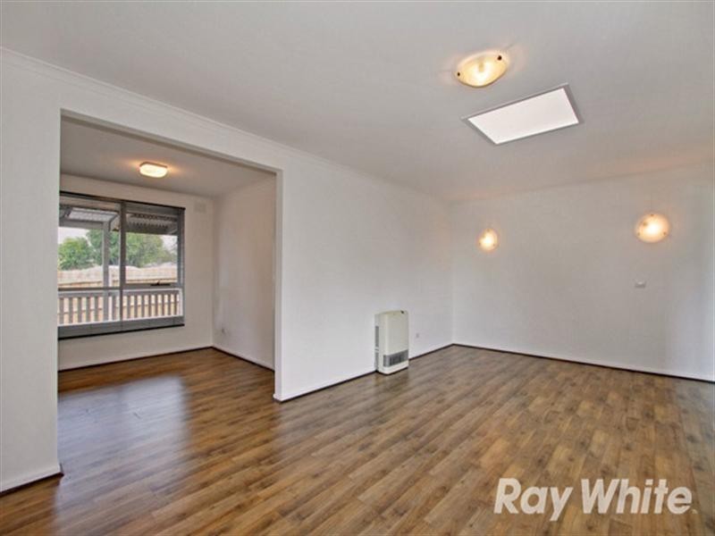 19 Lloyd Street, Knoxfield VIC 3180