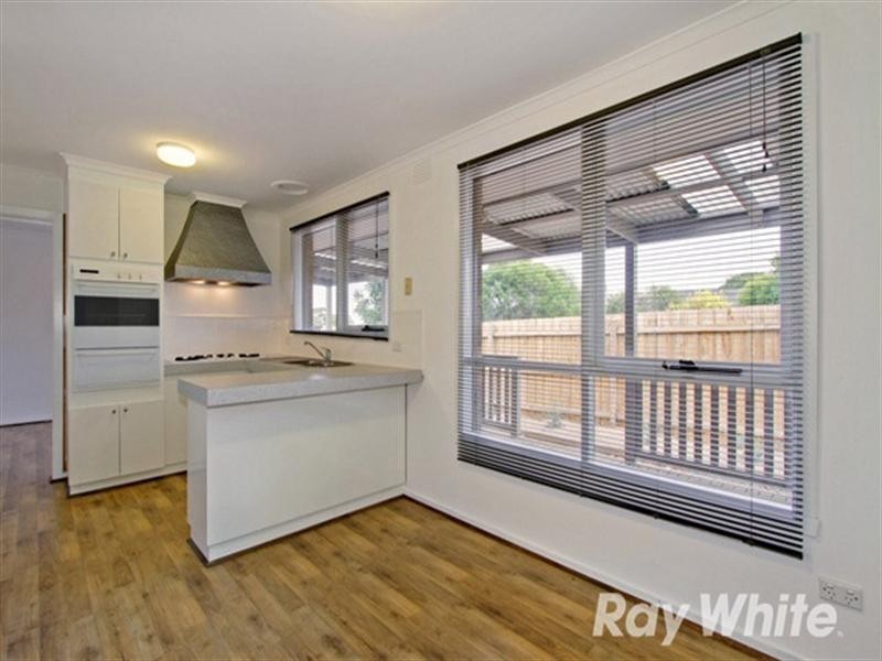 19 Lloyd Street, Knoxfield VIC 3180