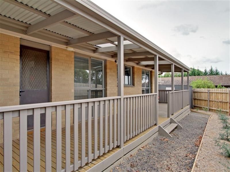19 Lloyd Street, Knoxfield VIC 3180
