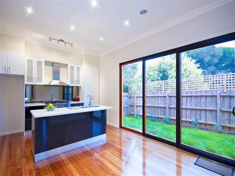 2/43 Shepherd Road, Glen Waverley VIC 3150