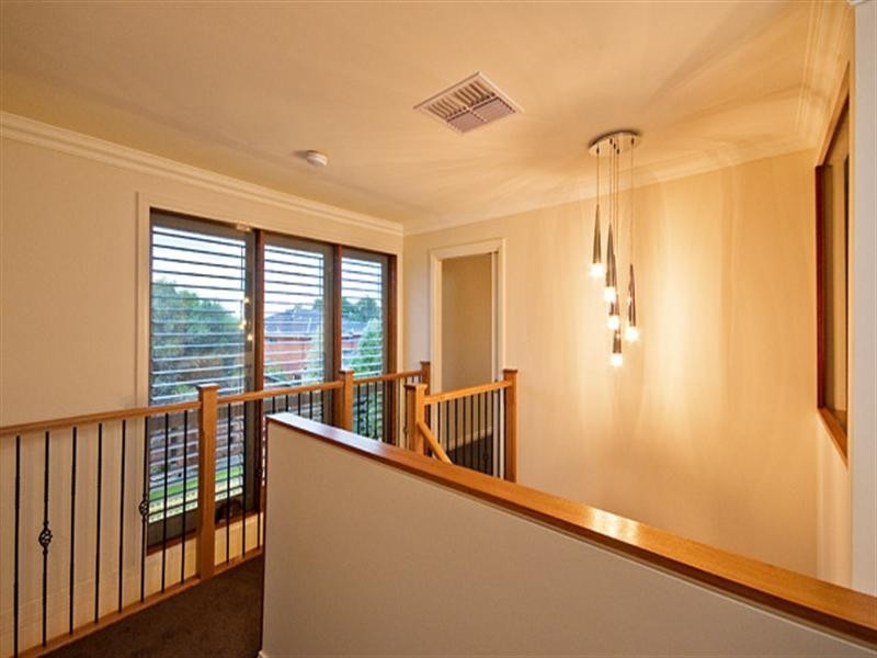 2/43 Shepherd Road, Glen Waverley VIC 3150