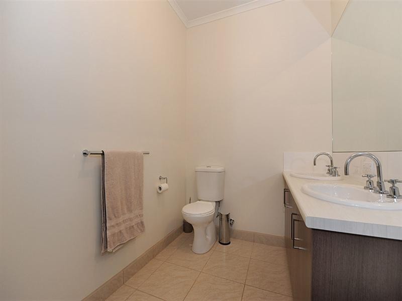 1B Cousin Drive, Wantirna South VIC 3152