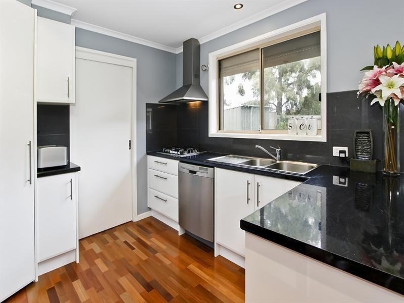 4 Rio Court, Ferntree Gully VIC 3156