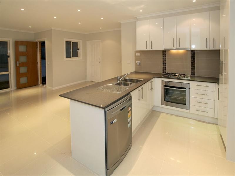 2/39 Laura Road, Knoxfield VIC 3180