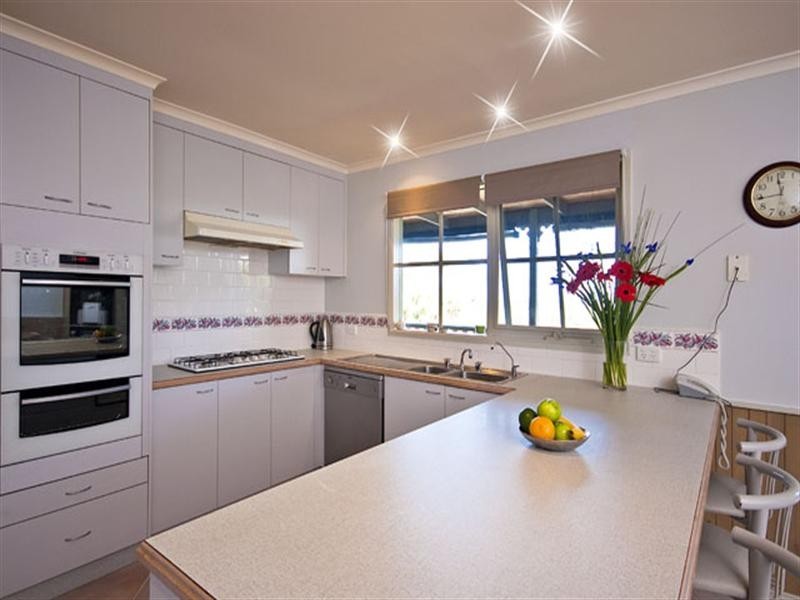 20 Kia Ora Parade, Ferntree Gully VIC 3156