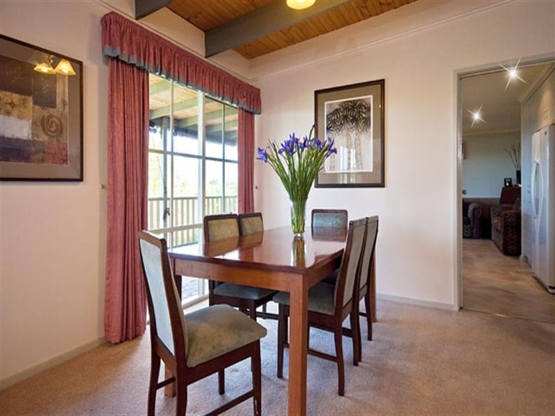 20 Kia Ora Parade, Ferntree Gully VIC 3156