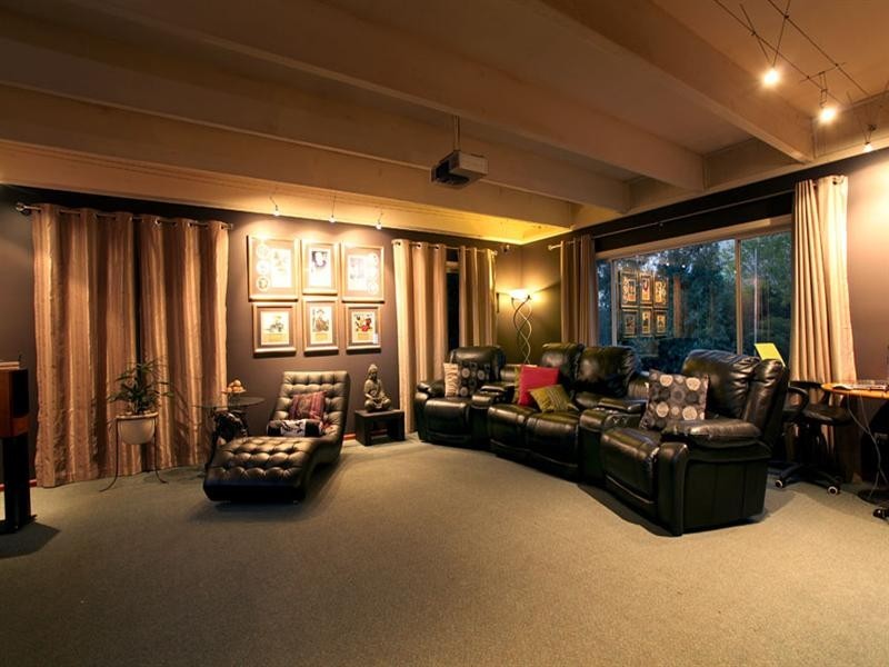 54 Churchill Park Drive, Lysterfield South VIC 3156