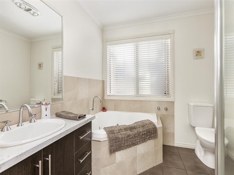 3 Jubilee Drive, Rowville VIC 3178