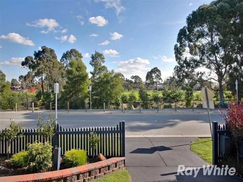 32 Forest Oak Drive, Upper Ferntree Gully VIC 3156