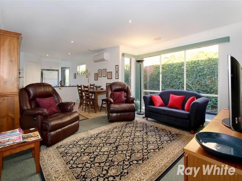 32 Forest Oak Drive, Upper Ferntree Gully VIC 3156