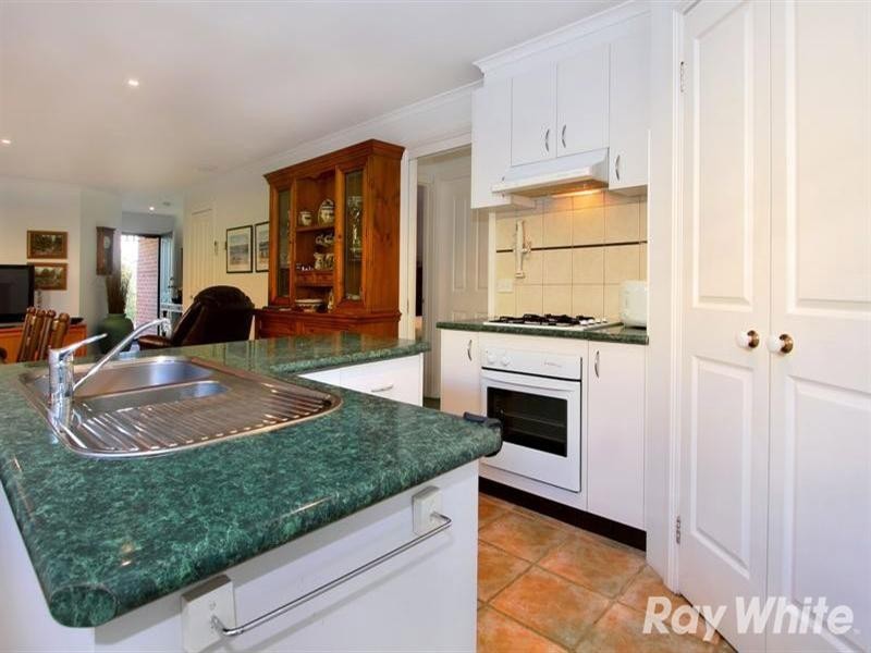 32 Forest Oak Drive, Upper Ferntree Gully VIC 3156