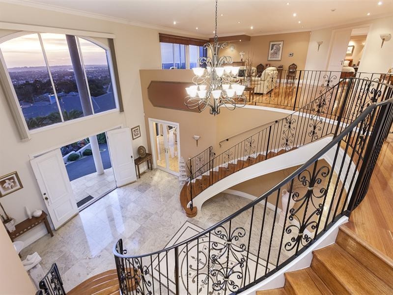 5 Amley Rise, Lysterfield VIC 3156