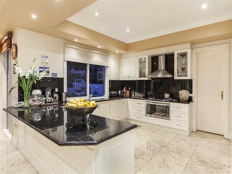 5 Amley Rise, Lysterfield VIC 3156