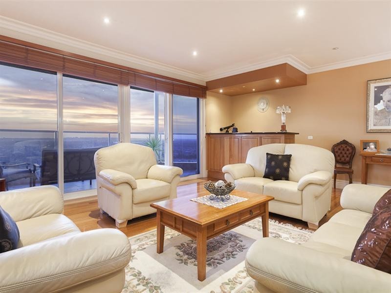 5 Amley Rise, Lysterfield VIC 3156