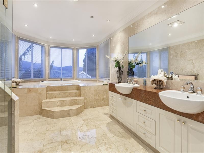 5 Amley Rise, Lysterfield VIC 3156