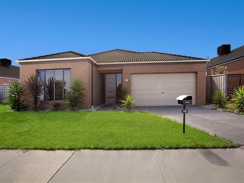 72 Grices Road, Berwick VIC 3806