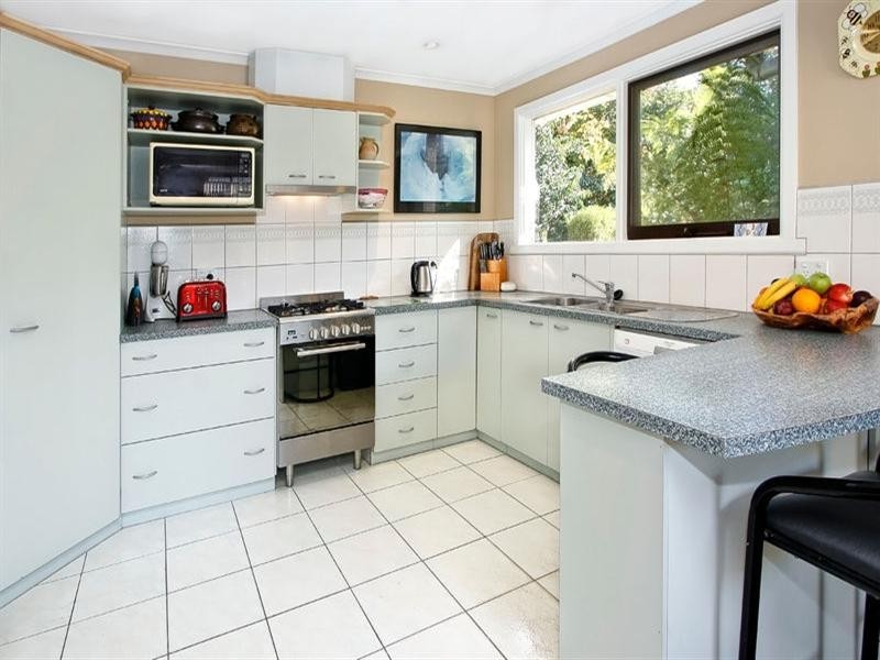 68 Kevin Avenue, Ferntree Gully VIC 3156