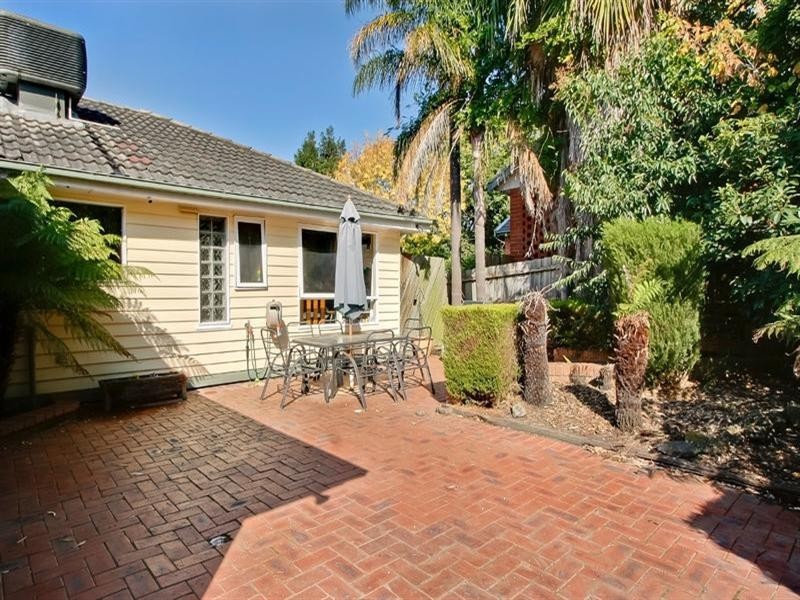 68 Kevin Avenue, Ferntree Gully VIC 3156