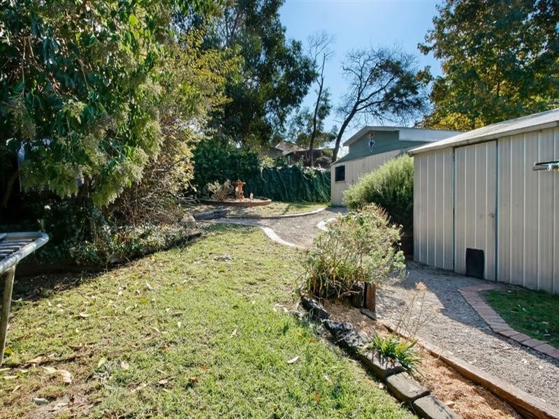 68 Kevin Avenue, Ferntree Gully VIC 3156