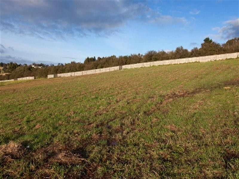 118 Crawley Road, Narre Warren North VIC 3804