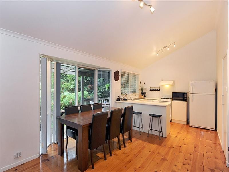 5 Florence Avenue, Upwey VIC 3158