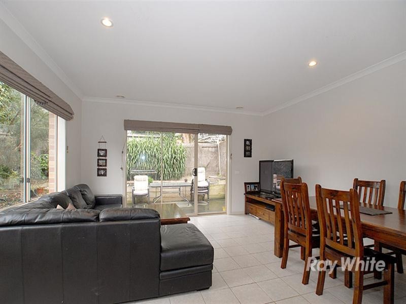 1/39 Cinerea Avenue, Ferntree Gully VIC 3156