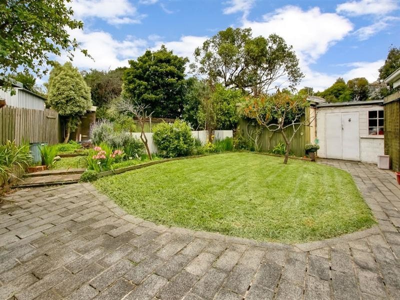 5 Lydford Road, Ferntree Gully VIC 3156