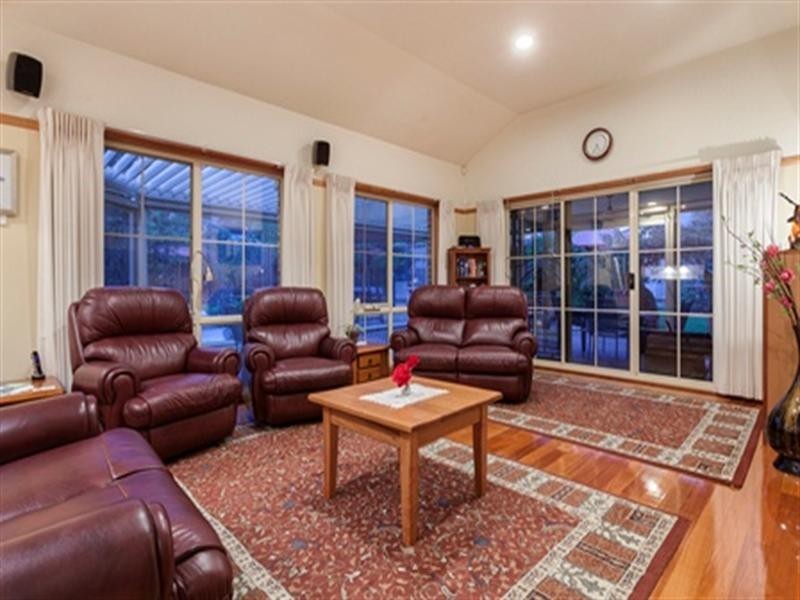 10 Counithan Place, Lysterfield VIC 3156