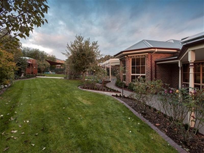 10 Counithan Place, Lysterfield VIC 3156