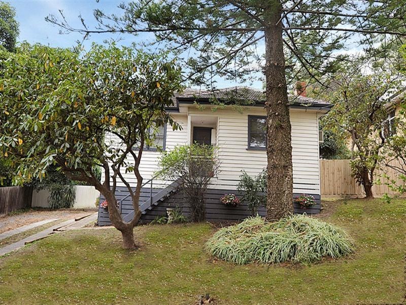 11 Pascoe Road, Boronia VIC 3155