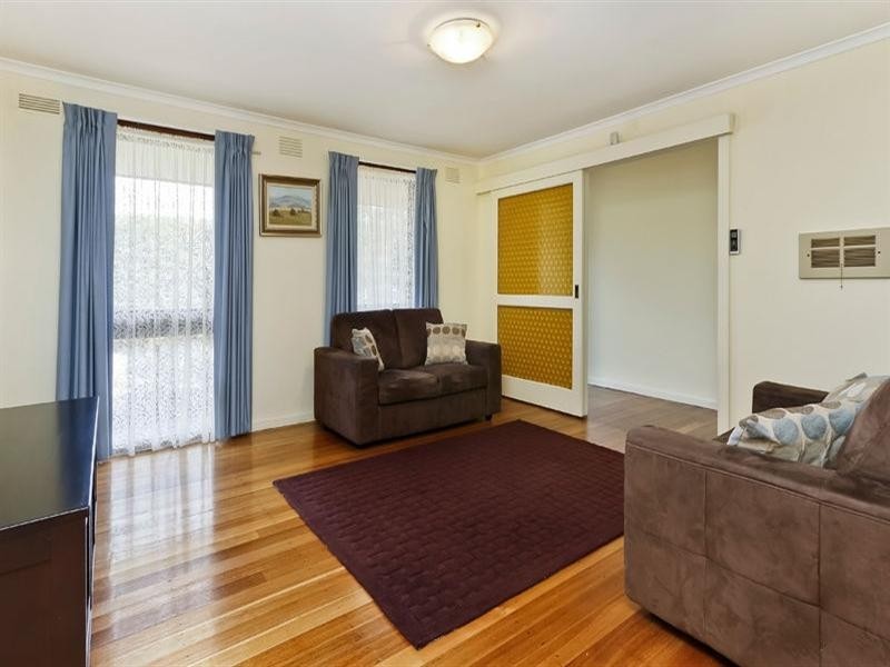 68 Francis Crescent, Ferntree Gully VIC 3156