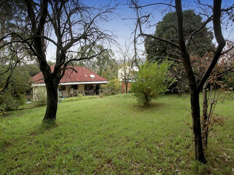 13 Blackwood Park Road, Ferntree Gully VIC 3156