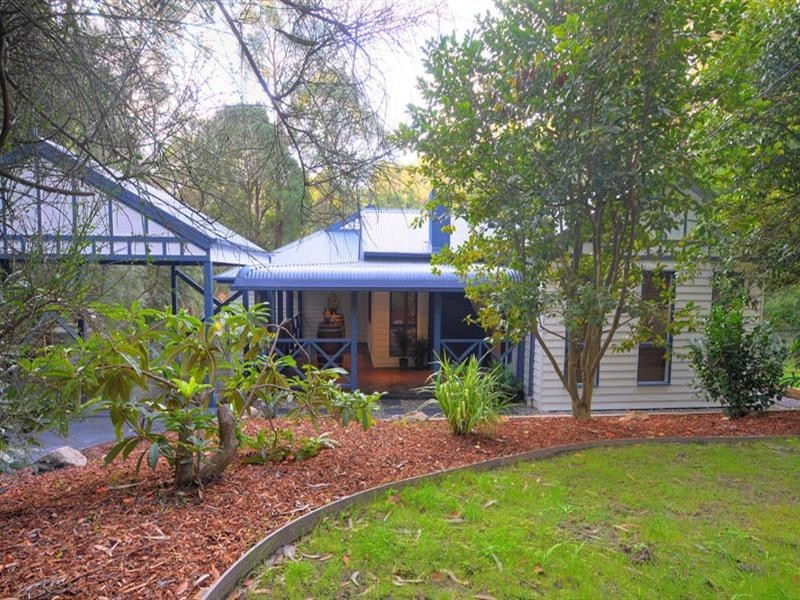 15 Wombalana Road, Selby VIC 3159