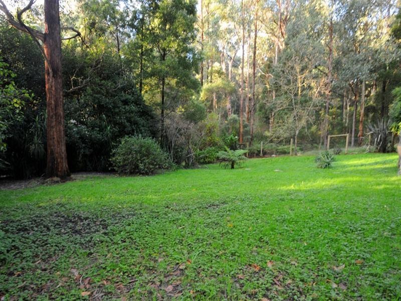 15 Wombalana Road, Selby VIC 3159