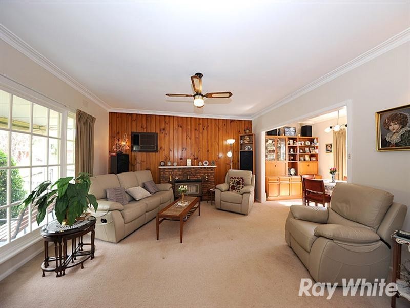 25 Linda Crescent, Ferntree Gully VIC 3156