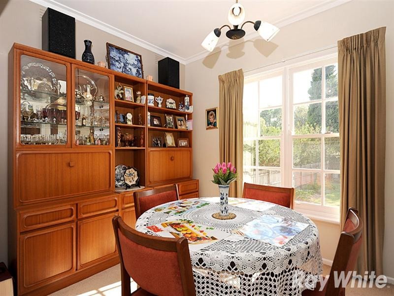 25 Linda Crescent, Ferntree Gully VIC 3156