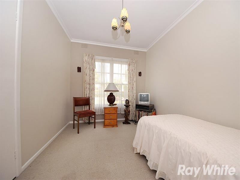 25 Linda Crescent, Ferntree Gully VIC 3156