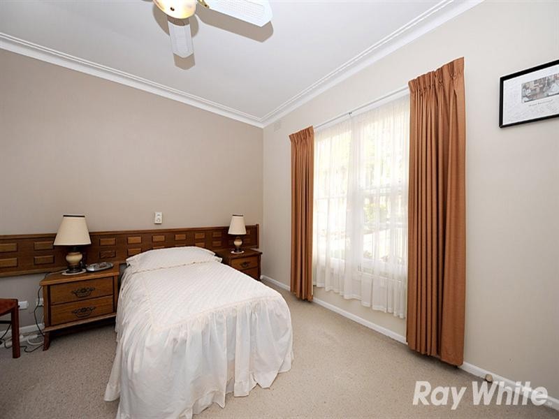 25 Linda Crescent, Ferntree Gully VIC 3156
