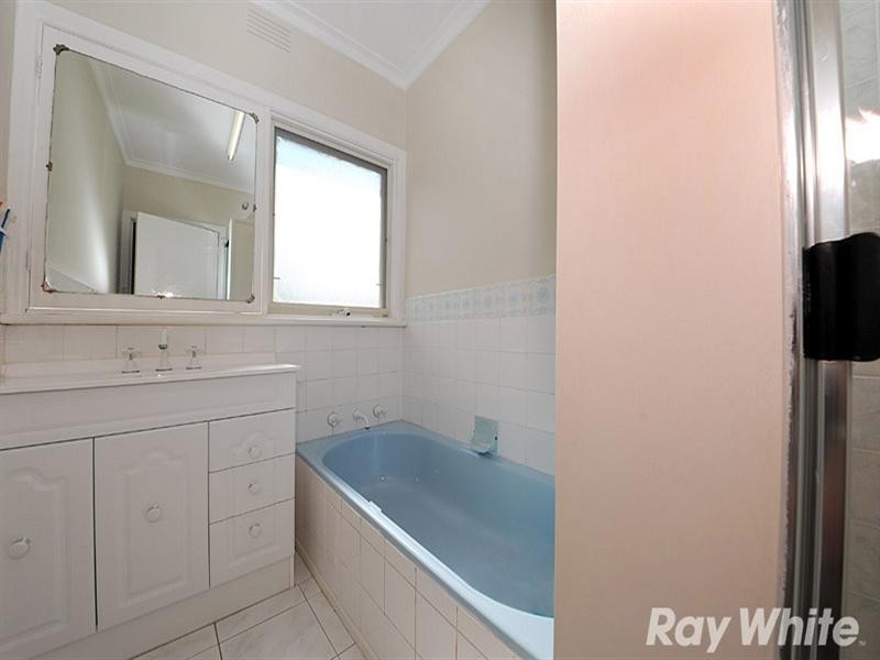 25 Linda Crescent, Ferntree Gully VIC 3156