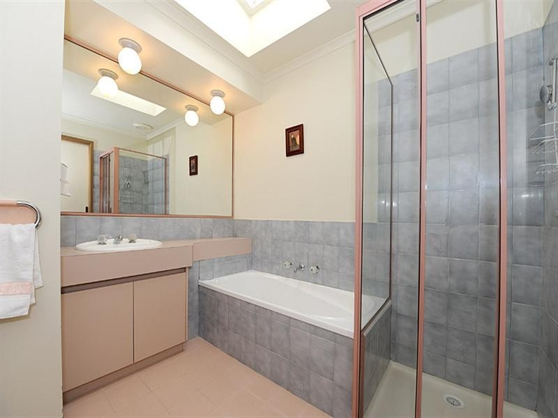 9/6 Clematis Avenue, Ferntree Gully VIC 3156