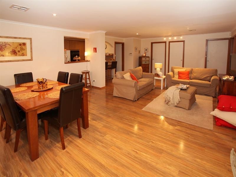 13 Litchfield Avenue, Ferntree Gully VIC 3156