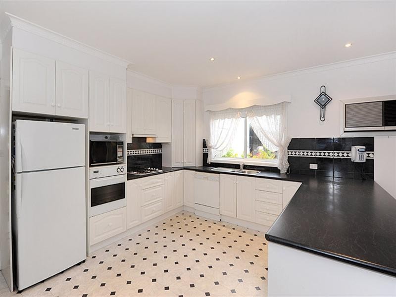 31 Rowson Street, Boronia VIC 3155