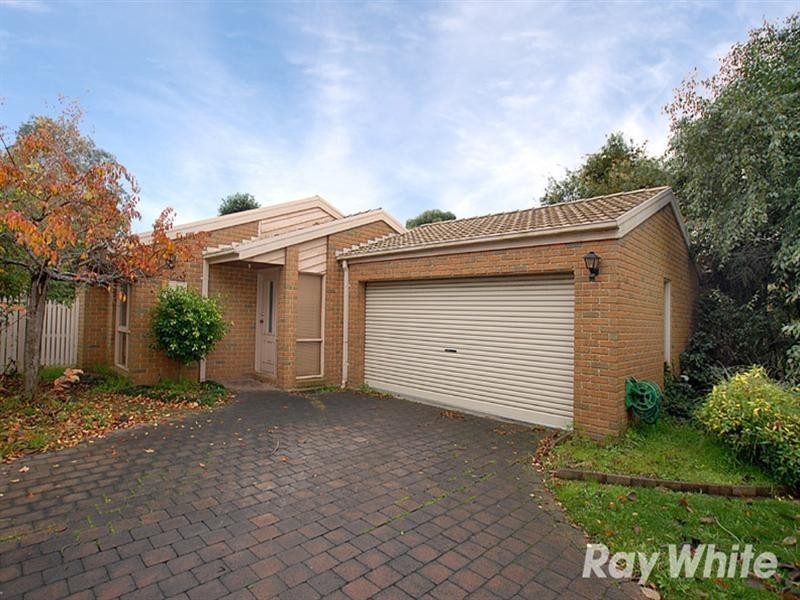 72 Segarta Circuit, Ferntree Gully VIC 3156