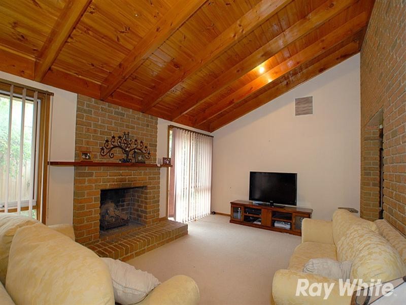 72 Segarta Circuit, Ferntree Gully VIC 3156