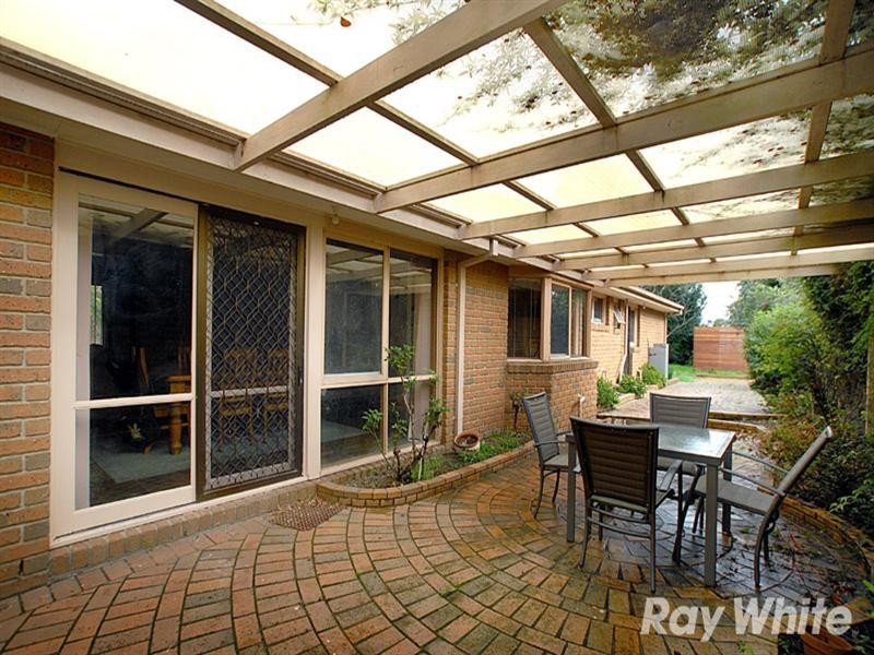 72 Segarta Circuit, Ferntree Gully VIC 3156