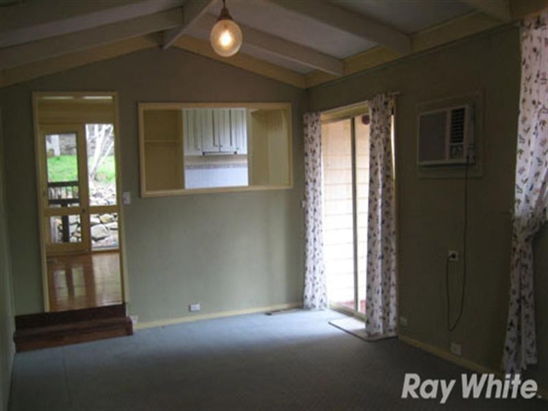 15 Ferndale Road, Upper Ferntree Gully VIC 3156