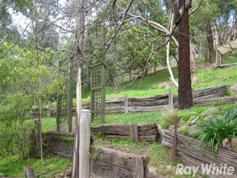 15 Ferndale Road, Upper Ferntree Gully VIC 3156
