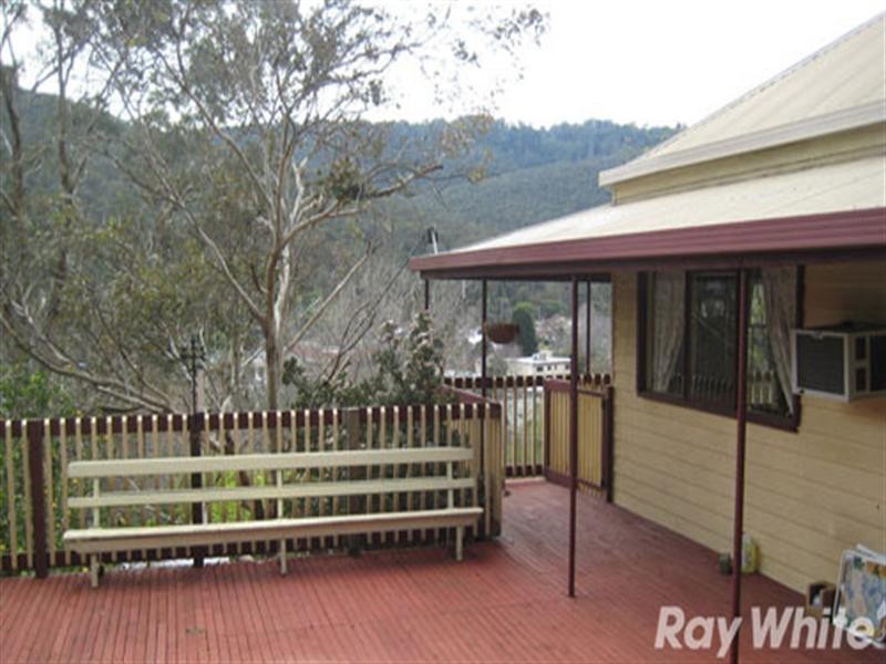 15 Ferndale Road, Upper Ferntree Gully VIC 3156