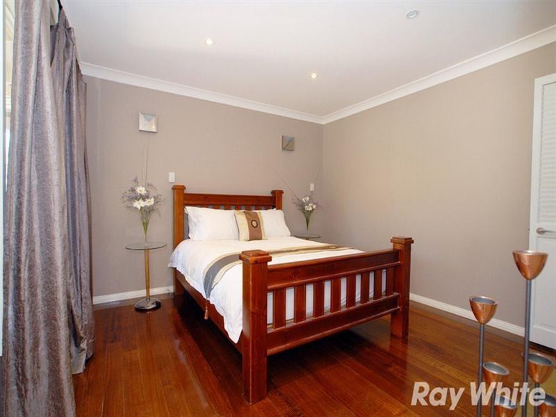 48 Johnson Drive, Ferntree Gully VIC 3156
